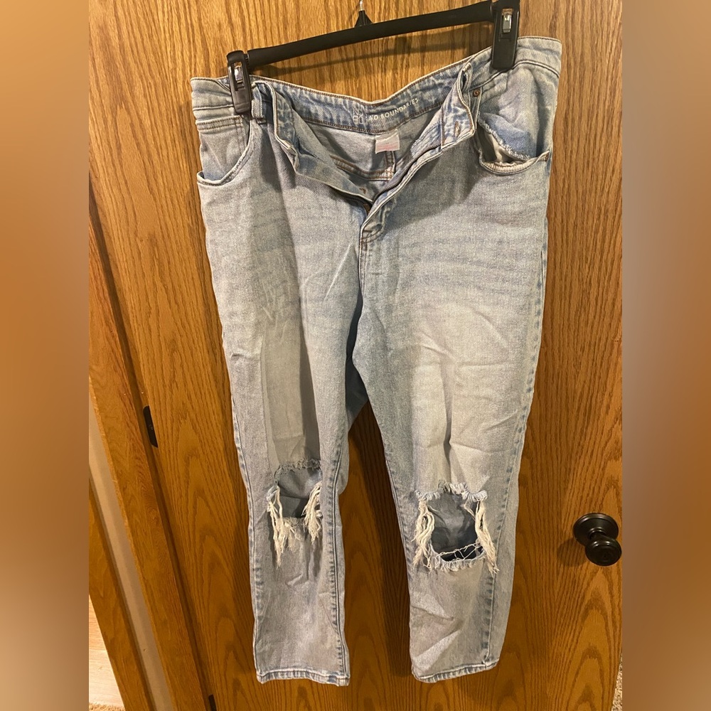 Size 17 NOBO ripped straight cut jeans